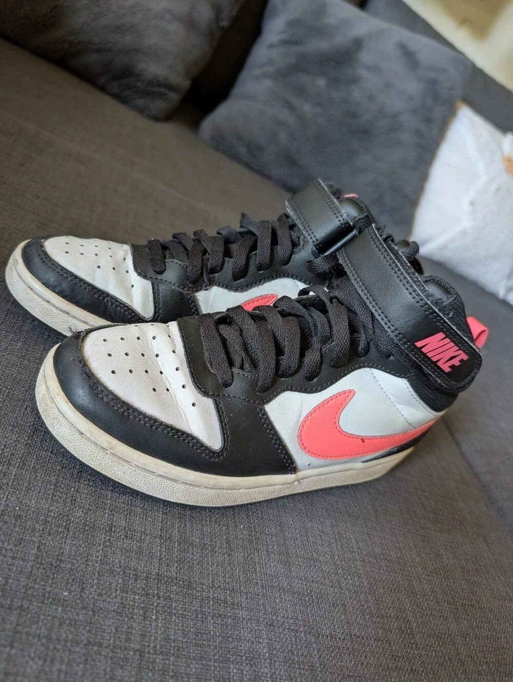 Nike lightly used